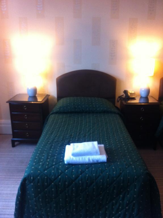 Lisdoonie Hotel Barrow-in-Furness Стая снимка