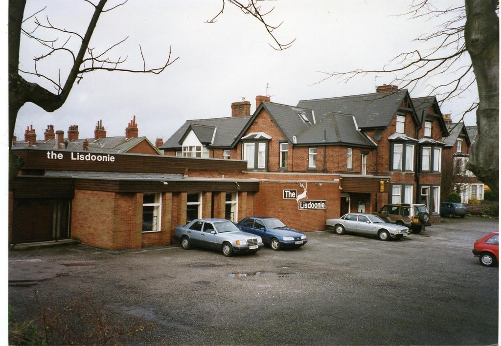 Lisdoonie Hotel Barrow-in-Furness Екстериор снимка